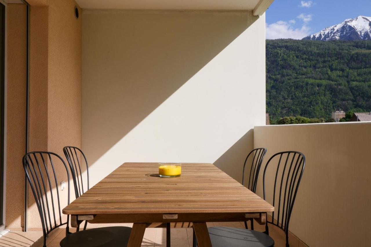 Modern Apartment Close To Martigny Train Station 외부 사진